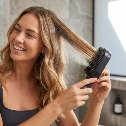 🚨Offer ends on Today🔥Anti-Frizz Spray Hair Brush – Smooths Flyaways and Makes Hairstyling Easier